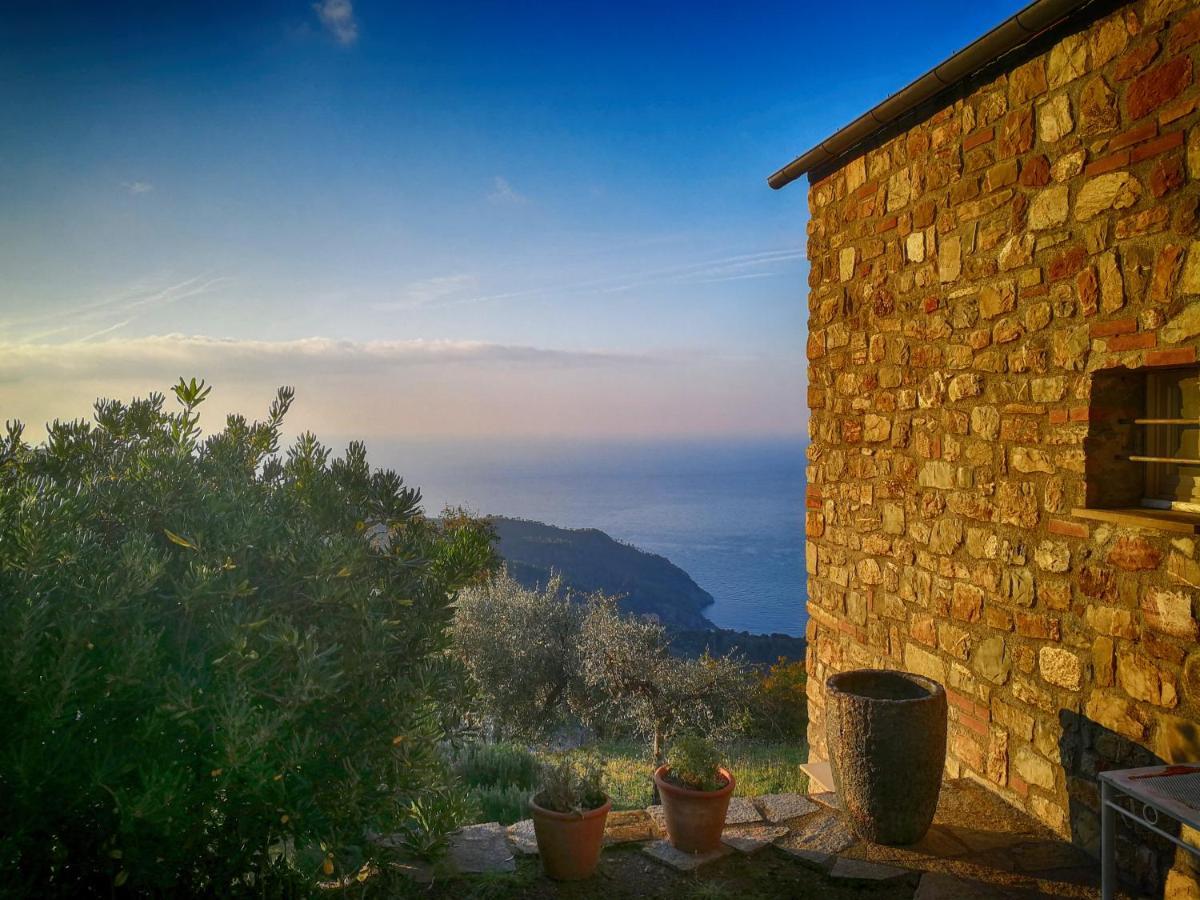 Cottage La Torre Del Pittore Bonassola Exterior foto